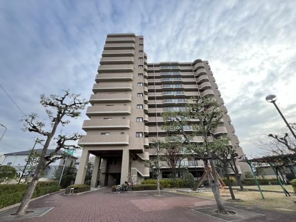 ファミール鶴見