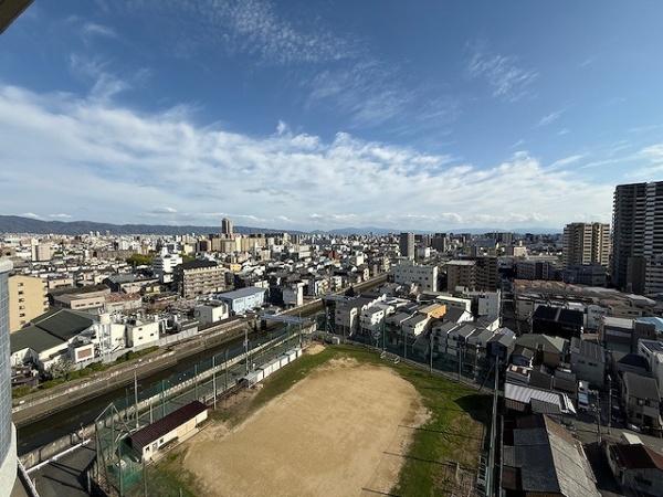 ファミールハイツ城東A棟