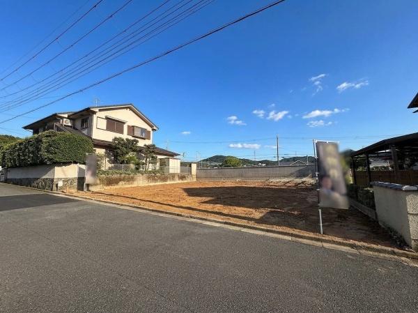 川西市鴬台１丁目の土地