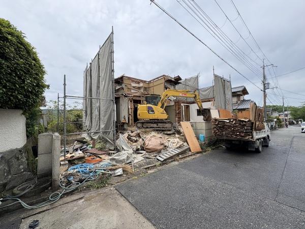 川西市鴬台１丁目の土地