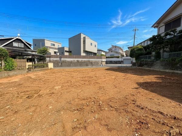 川西市鴬台１丁目の土地