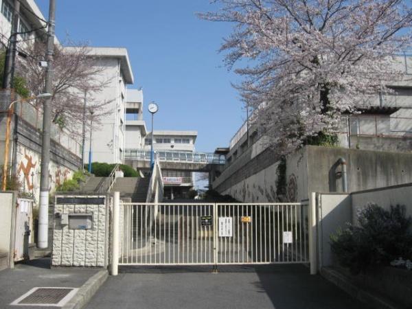 寝屋川市池の瀬町の中古一戸建て(寝屋川市立第十中学校)