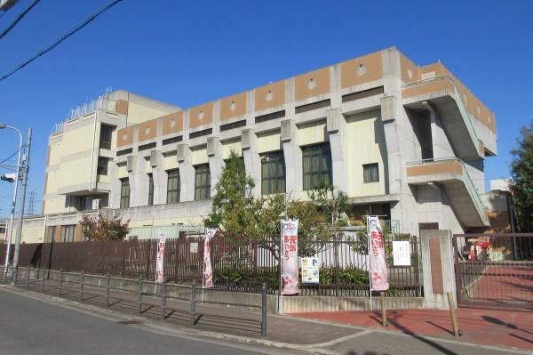 鶴見緑地レックスマンション(大阪市立茨田小学校)