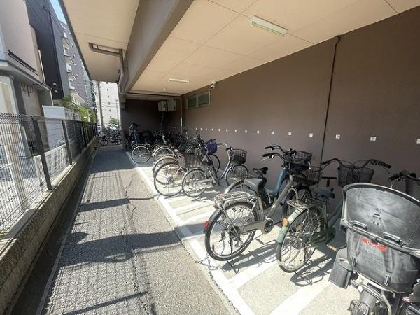 アービング鶴見緑地公園