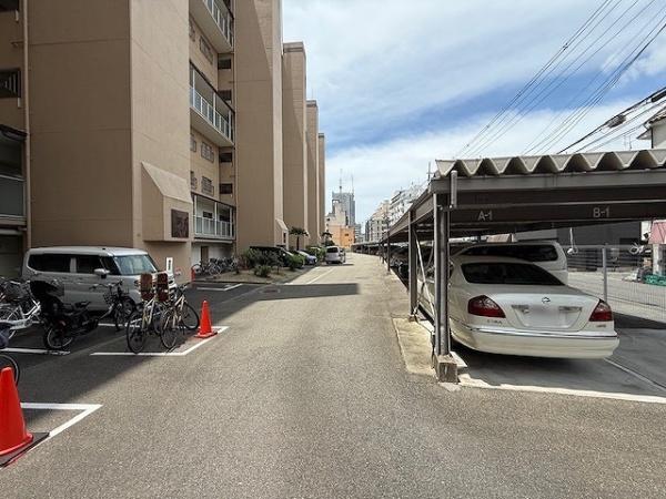 八戸ノ里グランドマンションB棟