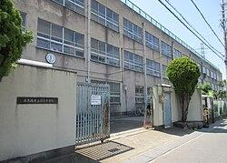 ライオンズマンション東花園(東大阪市立義務教育学校池島学園小学部)
