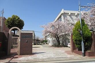 シャルム小阪壱番館(東大阪市立新喜多中学校)
