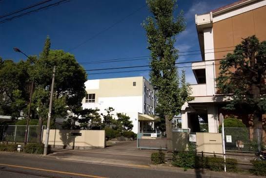 プレサンスロジェ千種内山(名古屋市立振甫中学校)