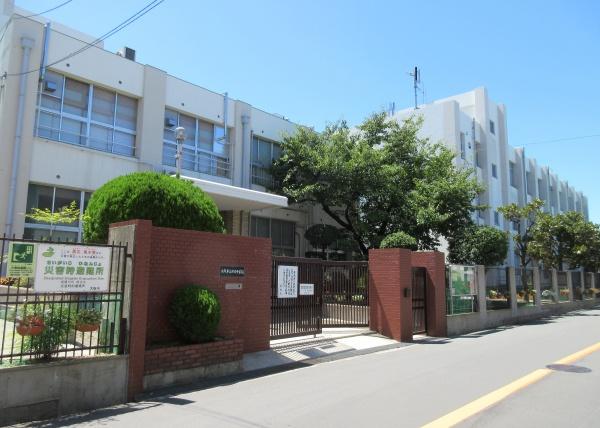 ファミールハイツ城東B棟(大阪市立放出中学校)