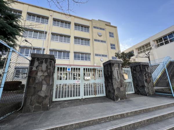 リブコートフェリス須磨山手台(高倉台中学校)