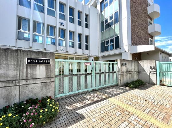 グレイスハイツ板宿(太田中学校)