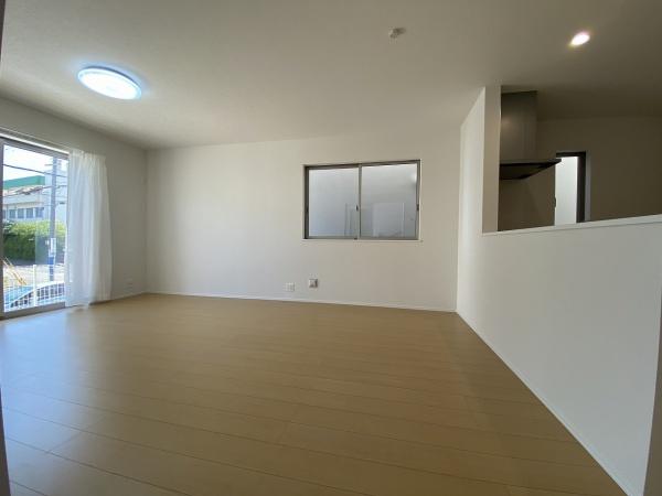 垂水区本多聞6丁目　新築戸建　2号棟