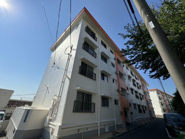 舞子台ハイツ2号棟