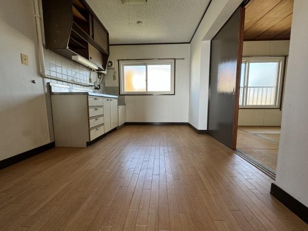 舞子台ハイツ2号棟