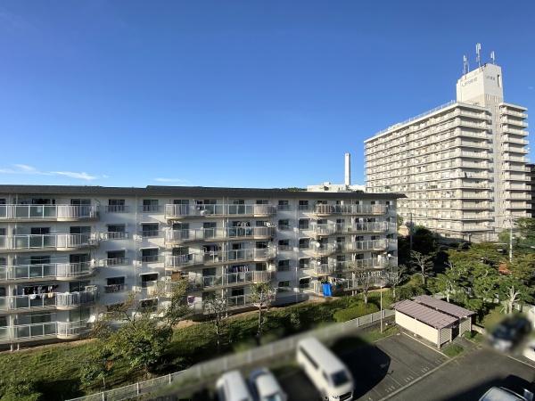 名谷13団地52号棟