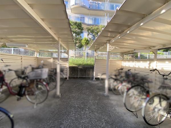 名谷13団地52号棟