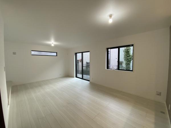 明石市上ノ丸3丁目　新築戸建　B号棟