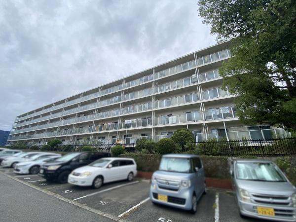 小束山住宅2号棟