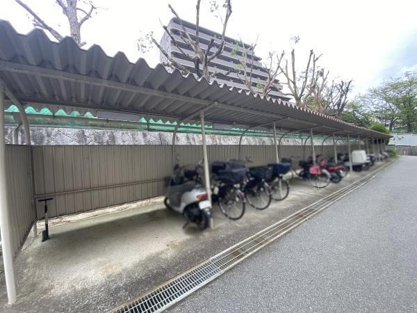 小束山住宅2号棟