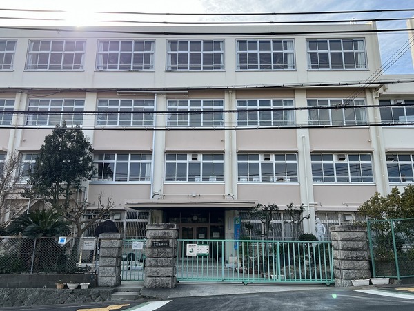 須磨・名谷ハウス1号棟(白川台中学校)