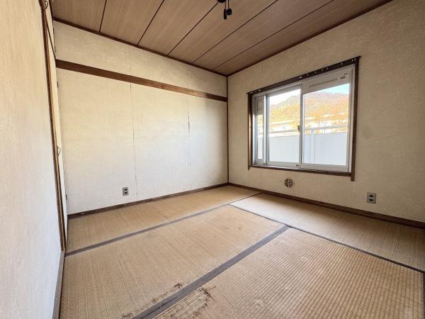 宝塚西山住宅2号棟