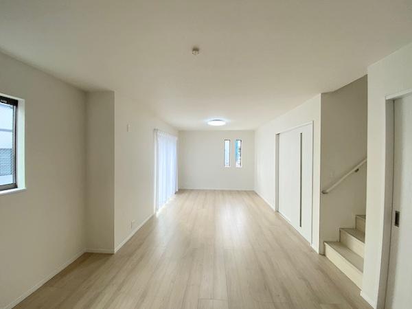 垂水区仲田3丁目　2号棟　新築戸建