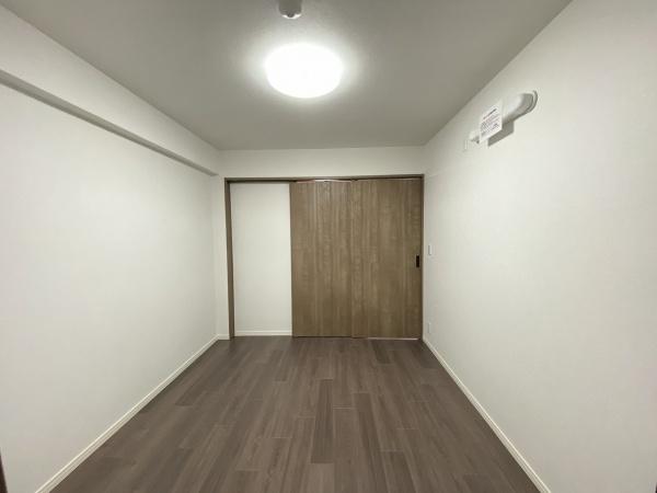 アンビエントジェームス山二番館