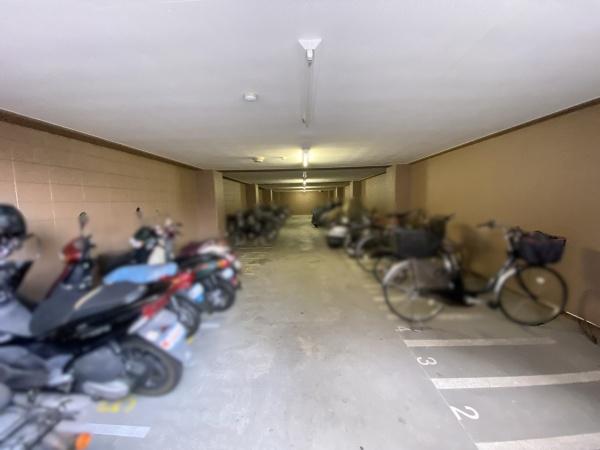 アンビエントジェームス山二番館