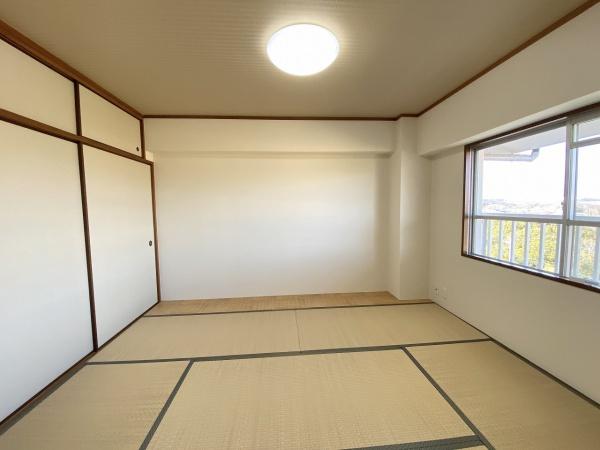 研究学園6団地530号棟