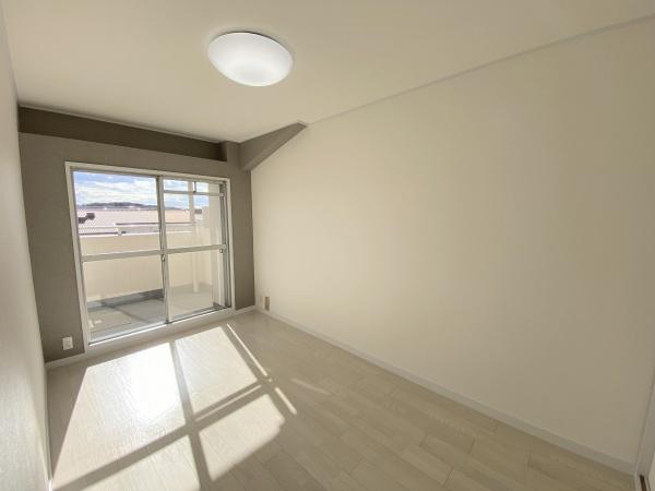 研究学園6団地530号棟