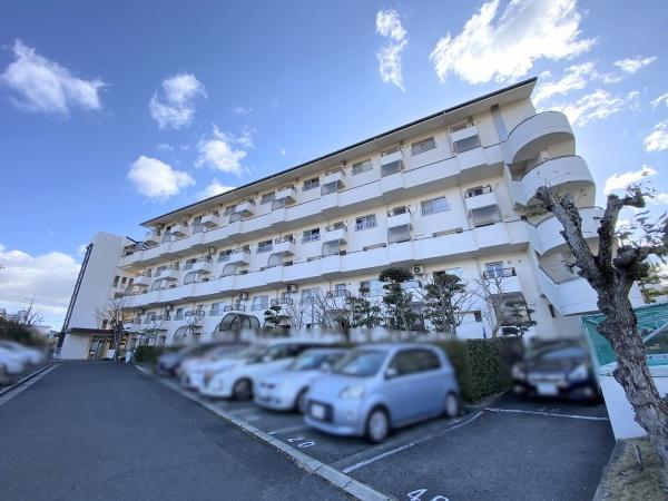 研究学園6団地530号棟