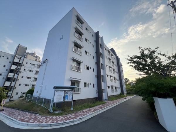高倉台5-1団地　14号棟