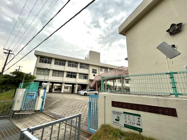 名谷2団地10号棟(菅の台小学校)
