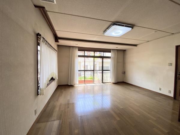 垂水区歌敷山3丁目　中古戸建