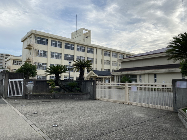 新多聞第3住宅 203号棟(本多聞中学校)