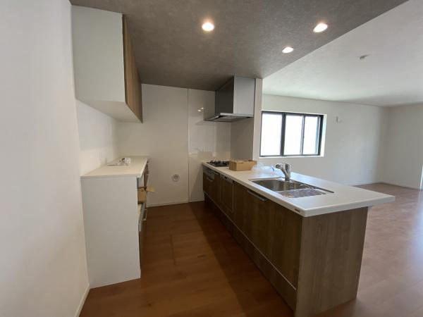垂水区歌敷山1丁目　2号棟　新築戸建