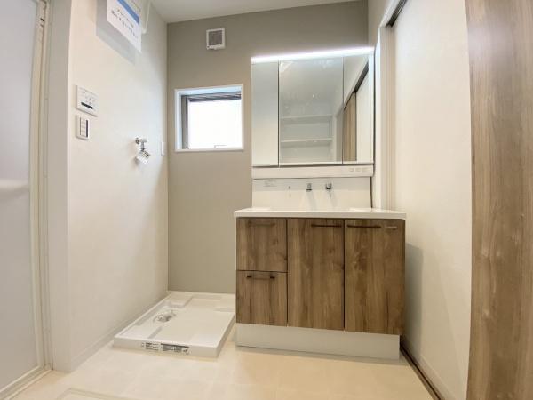 西区南別府4丁目　新築戸建