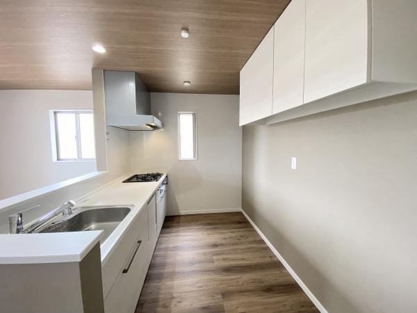西区南別府4丁目　新築戸建