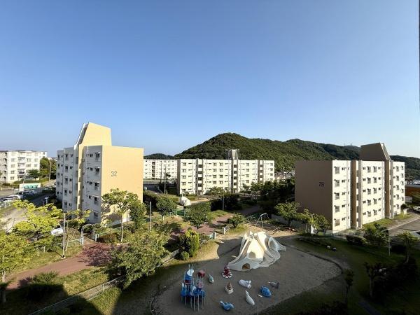 高倉台7-2団地30号棟