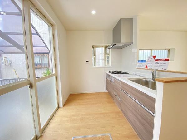 神戸市西区天が岡の中古一戸建て(キッチン)