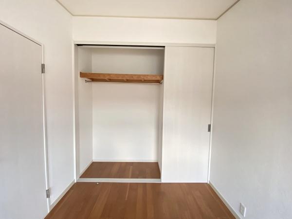 研究学園5団地525号棟