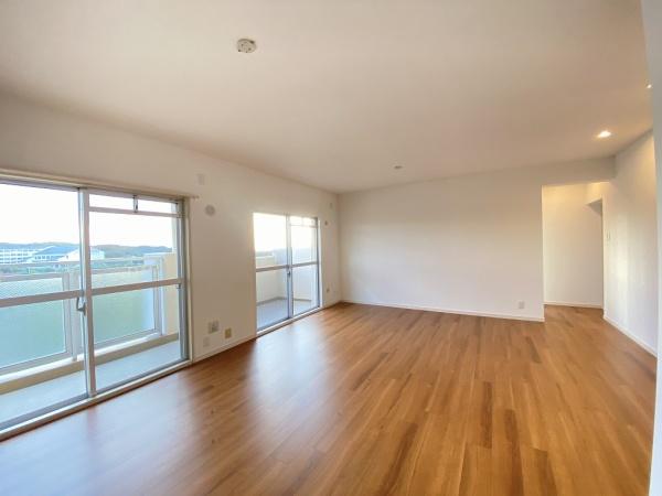 研究学園5団地525号棟