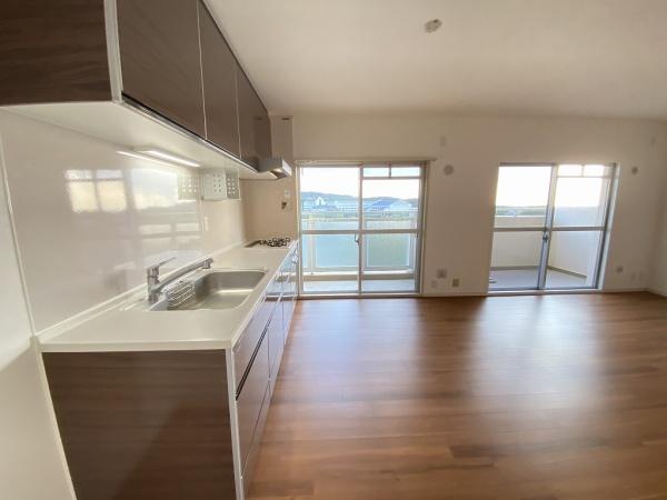 研究学園5団地525号棟