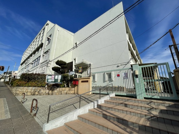 神戸市垂水区霞ケ丘３丁目の新築一戸建(霞ケ丘小学校)