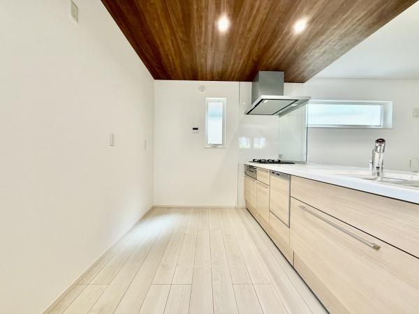 須磨区関守町3丁目　新築戸建