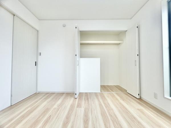西区持子2丁目　新築戸建
