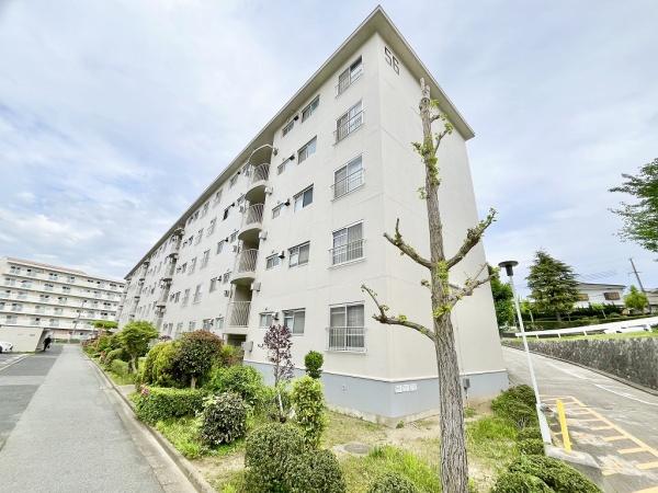 神陵台東住宅56号棟