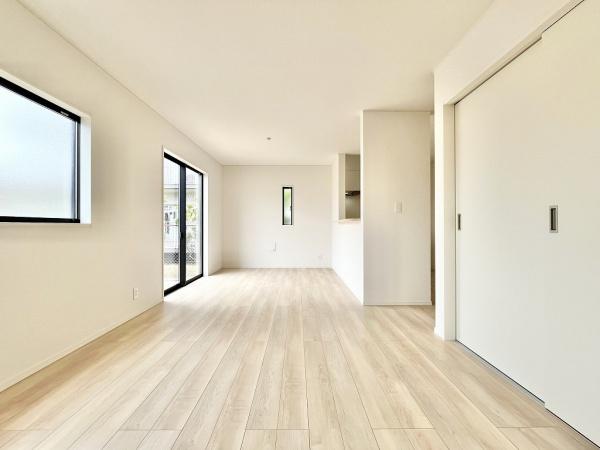 西区王塚台7丁目　2号棟　新築戸建