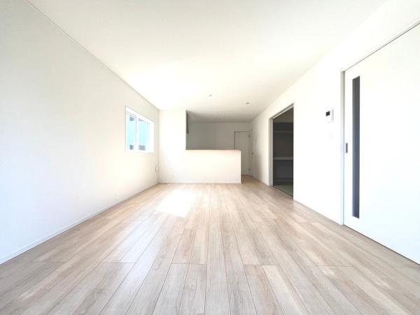加古川市別府町新野辺北町２丁目の新築一戸建