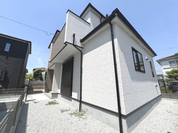 加古川市別府町新野辺北町３丁目の新築一戸建